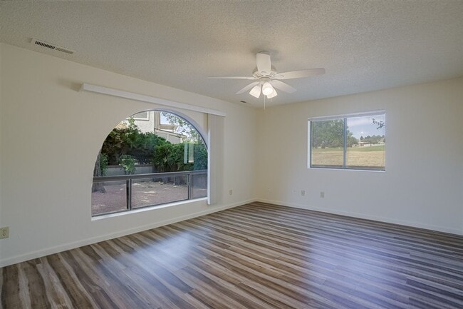 Building Photo - 1298 Tapadero Dr