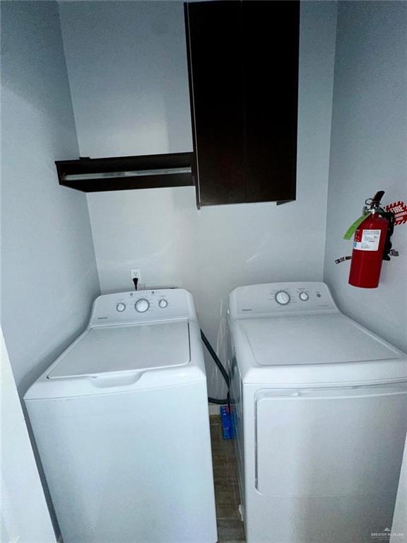 Building Photo - 11 Valeria St