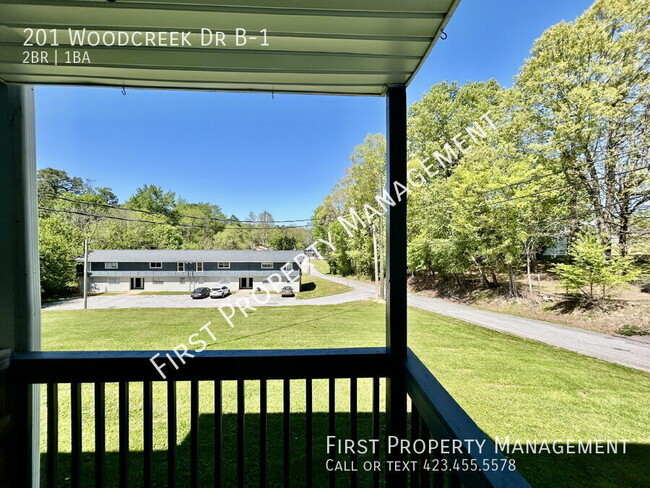 Building Photo - 201 Woodcreek Dr
