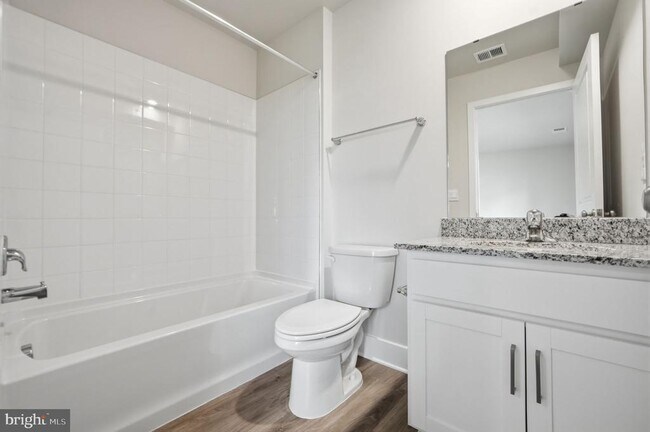 Building Photo - 113 Lakota St