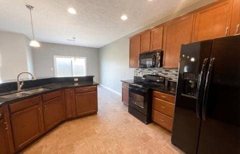 Building Photo - 7116 Oldham Dr