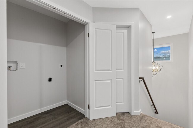 Building Photo - 169 S Union St