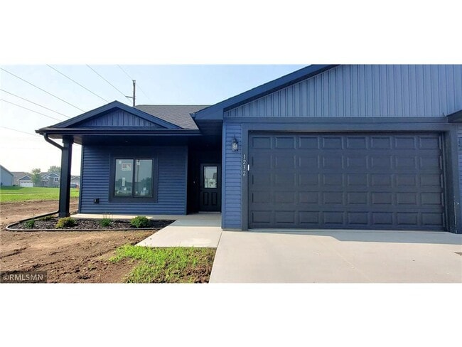 Building Photo - 1230-1232 Wisteria Ln