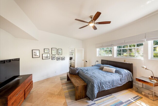 Building Photo - 6205 St