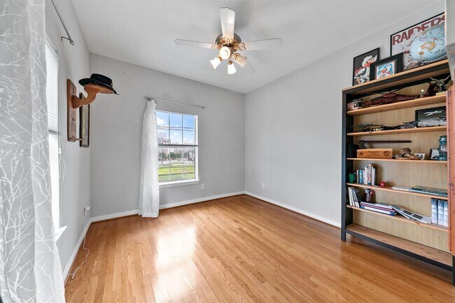 Building Photo - 1708 Wilson St