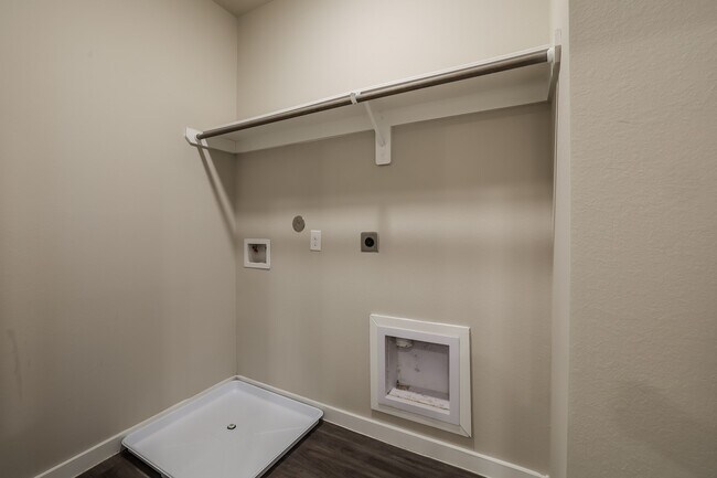 Building Photo - 18519 Centro Row