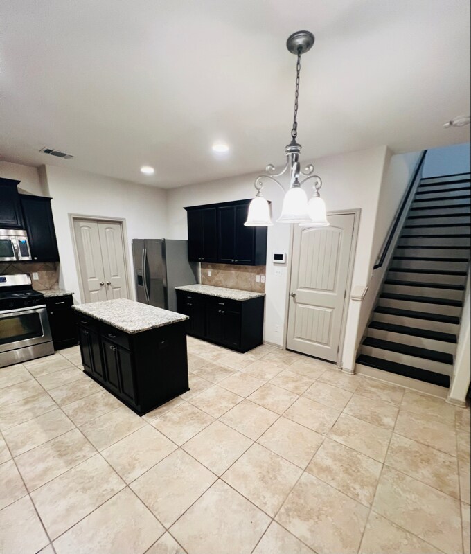 Building Photo - 206 Cobble Stone Ct