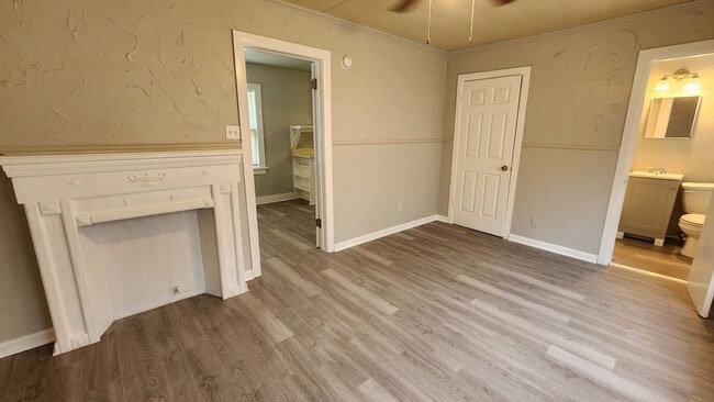 Building Photo - Nice 4 Bedroom, 2 Bath Home Near OCU & The...