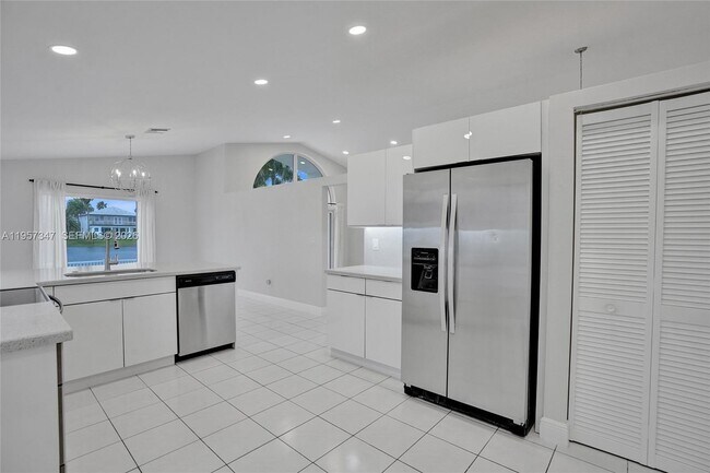 Building Photo - 18034 SW 20th St