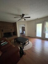 Building Photo - 4002 Governors Sq