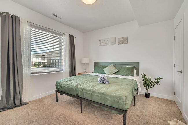Building Photo - 5502 Victory Lap Ct