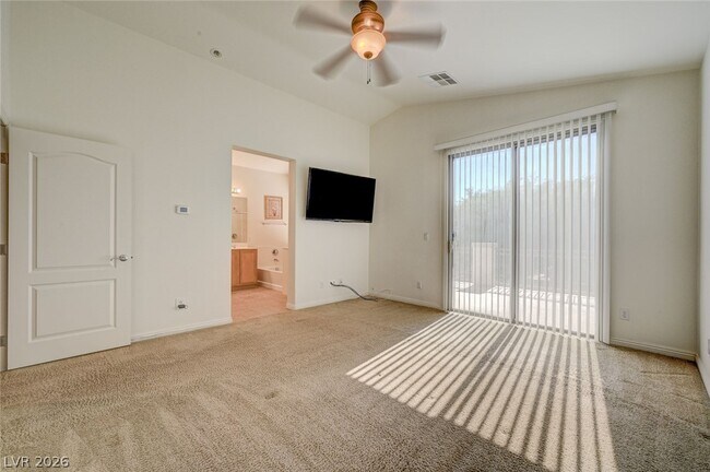 Building Photo - 5921 Altissimo St