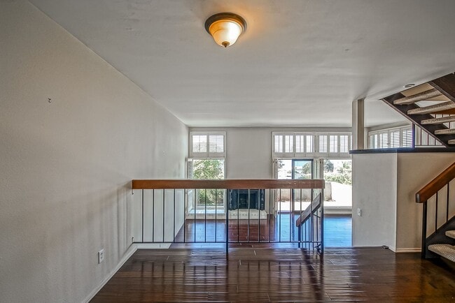 Building Photo - REMODELED, SPACIOUS & BRIGHT OCEAN-FACING CONDO IN BEAUTIFUL COMPLEX PERCHED ABOVE HOLLYWOOD RIVI...