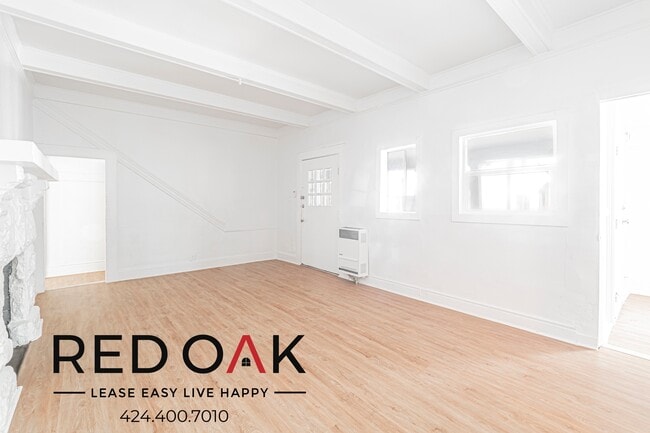 Building Photo - 617 S Soto St