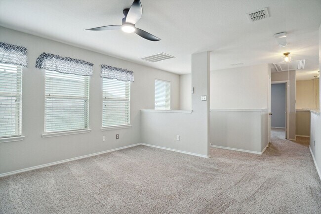 Building Photo - Incredible Home in Primrose Xing close to ...