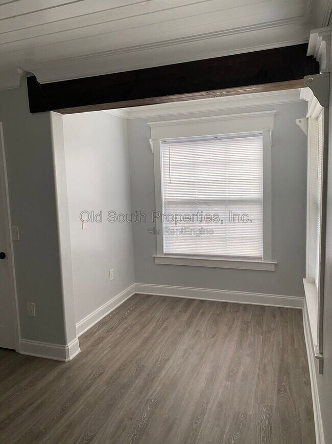 Building Photo - 117 Bayliss Ct