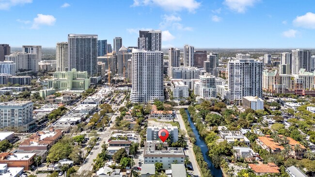 Building Photo - 924 SE 2nd St