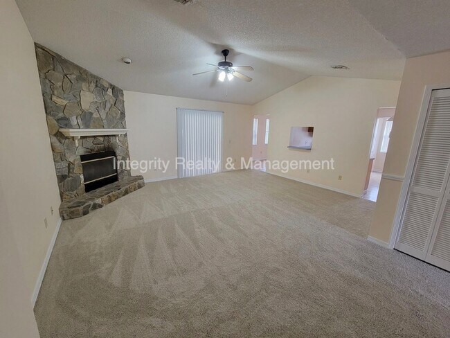 Building Photo - 7519 Allspice Cir N