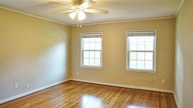 Building Photo - 2047 McClendon St