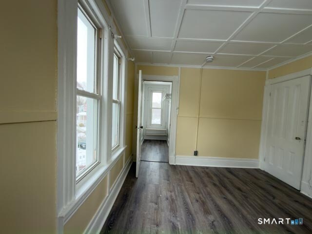 Building Photo - 22 Wilton Ave