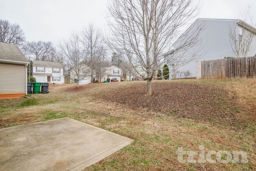 Building Photo - 107 Tanyard Ln