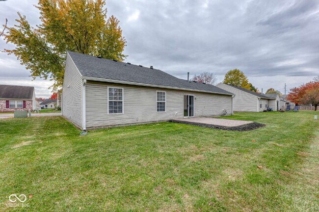 Building Photo - 8520 Lincoln Ct