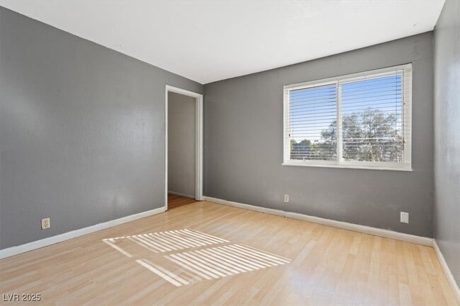 Building Photo - 4602 Inland Ct