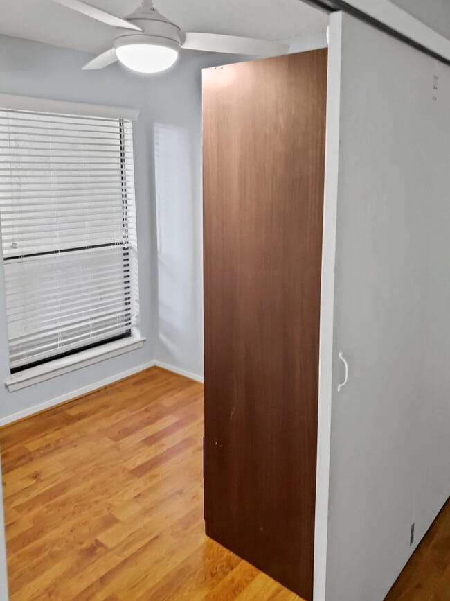 Building Photo - 3115 Helms St