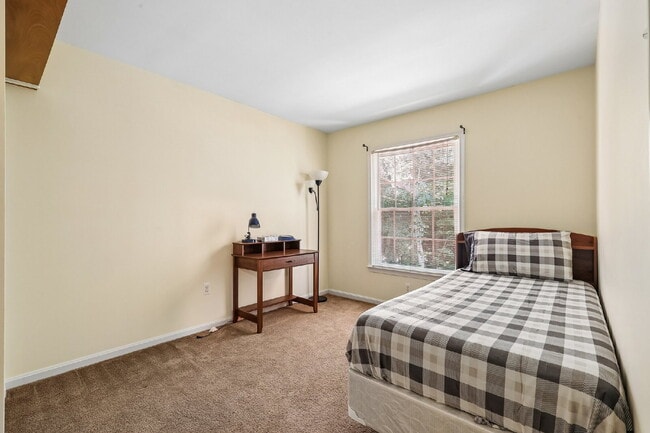 Building Photo - 11598 Overleigh Dr