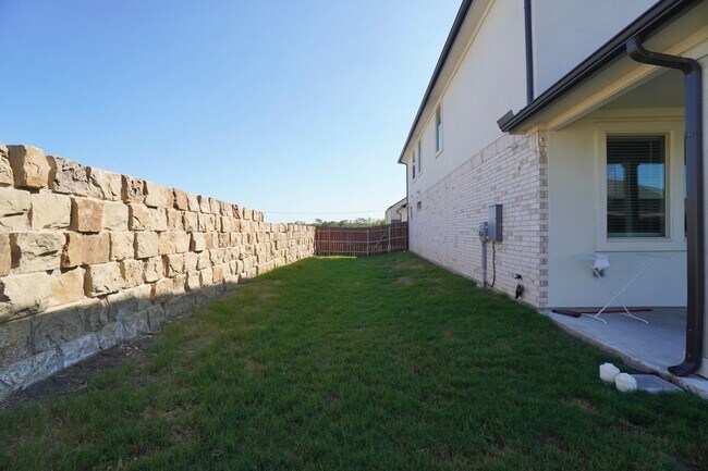 Building Photo - 16716 Casa Anna Dr.