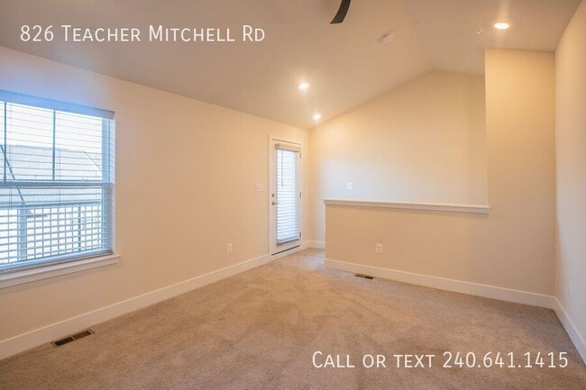 Building Photo - 826 Teacher MItchell Rd