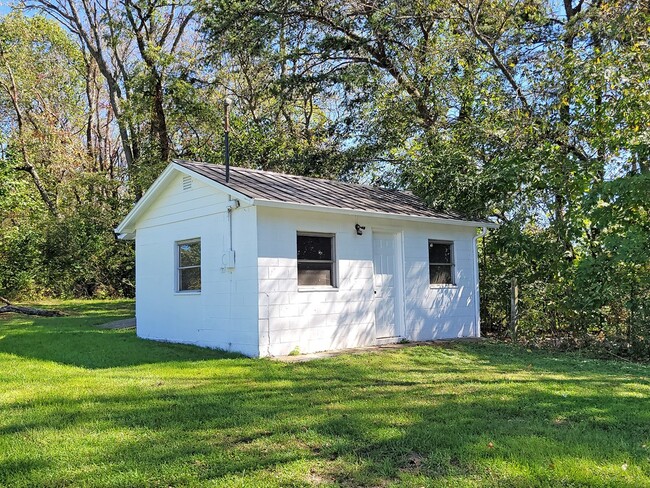 Building Photo - 19095 Tandy Rd