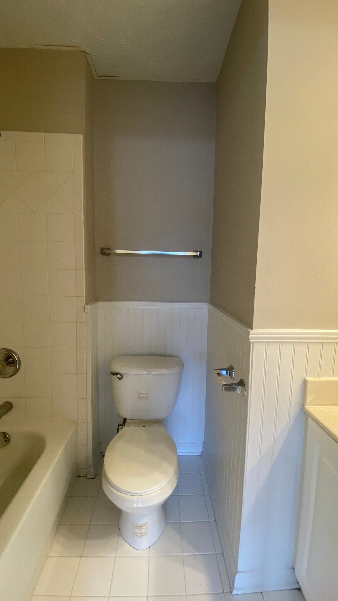 Building Photo - 22 Villa Ct SE