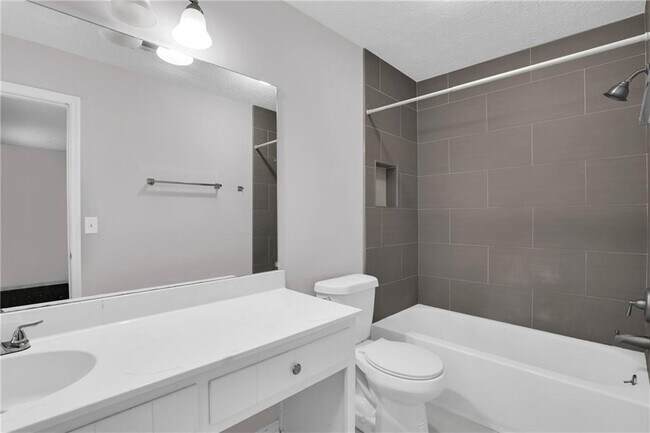 Building Photo - 3033 Parkside Ct