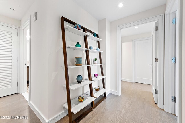 Building Photo - 15 Morris Ave