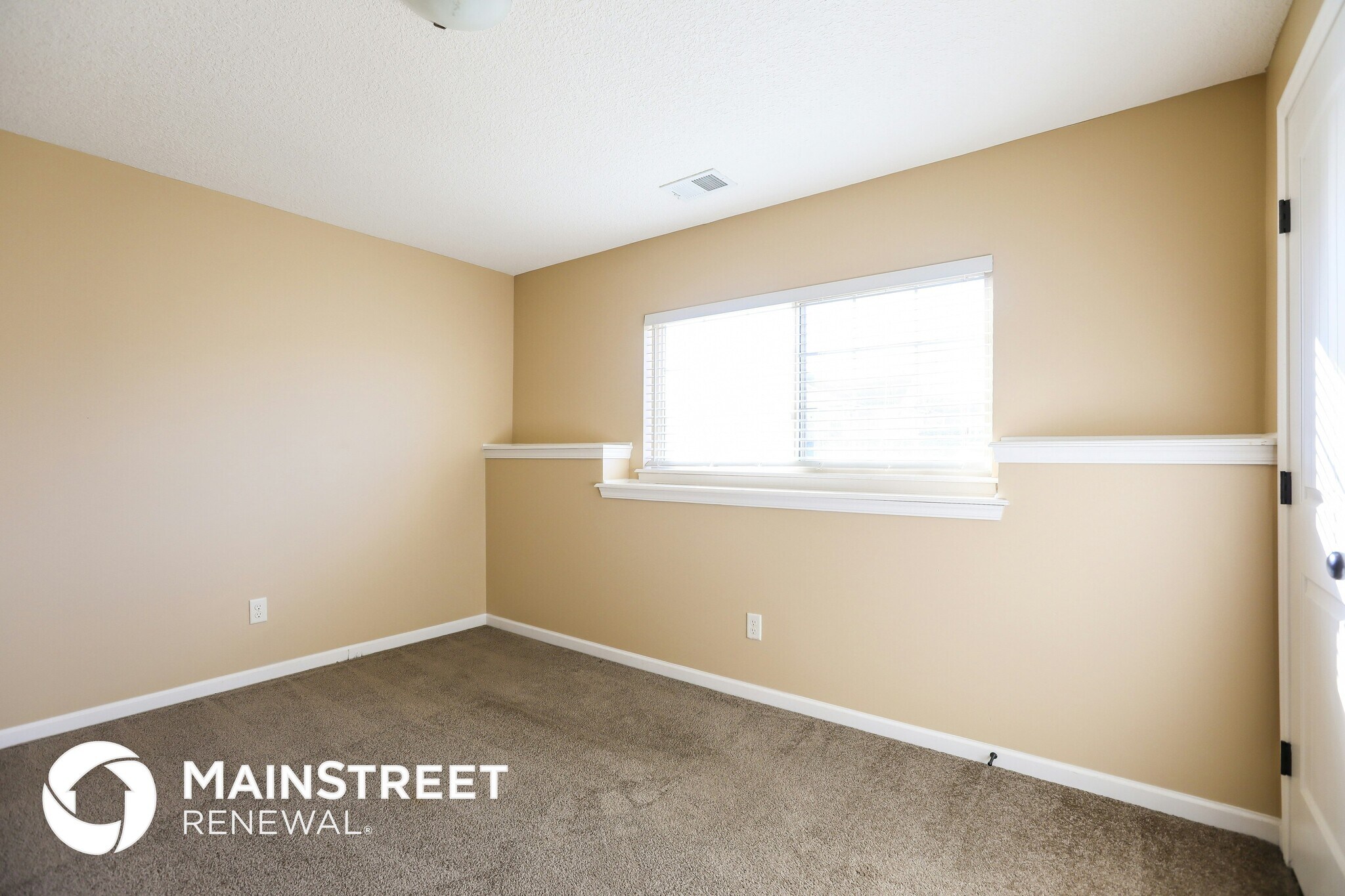 Building Photo - 108 Golfview Dr