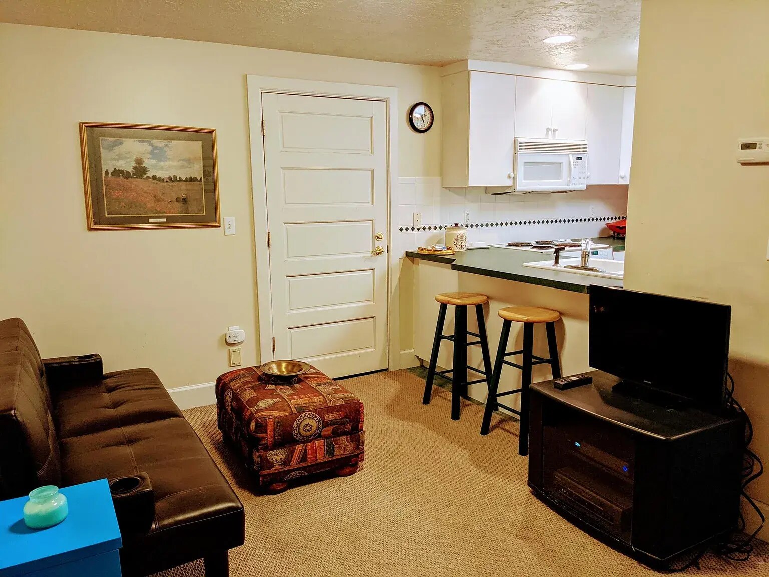 Building Photo - 943 E South Temple