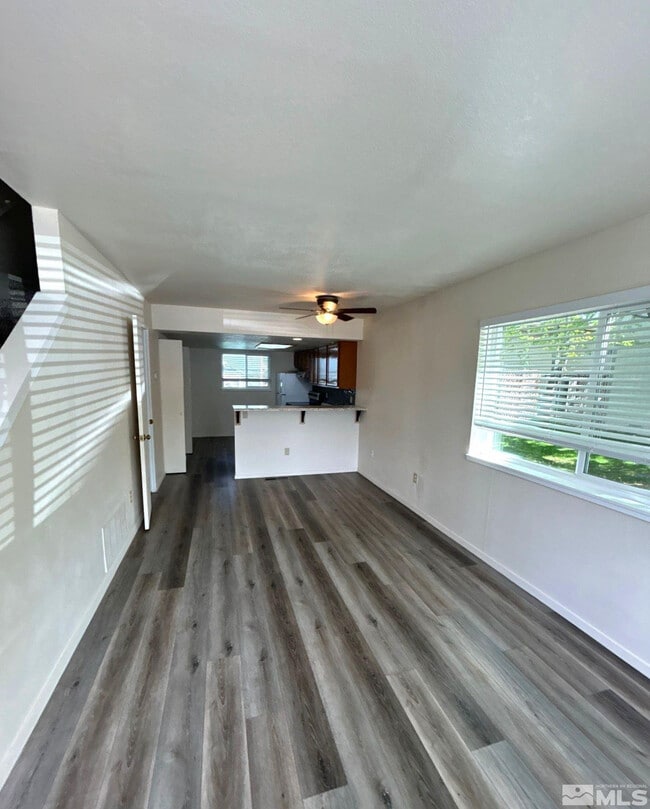 Building Photo - 3673 Grant Dr