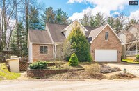 Building Photo - 1194 E Winners Cir