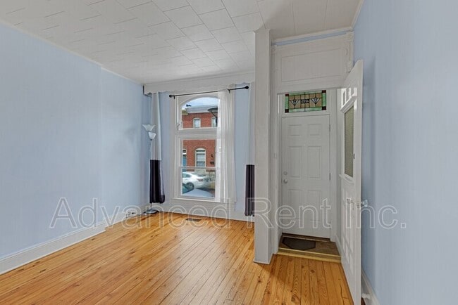 Building Photo - 415 S Robinson St