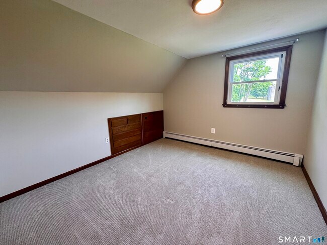 Building Photo - 138 Hampden Rd