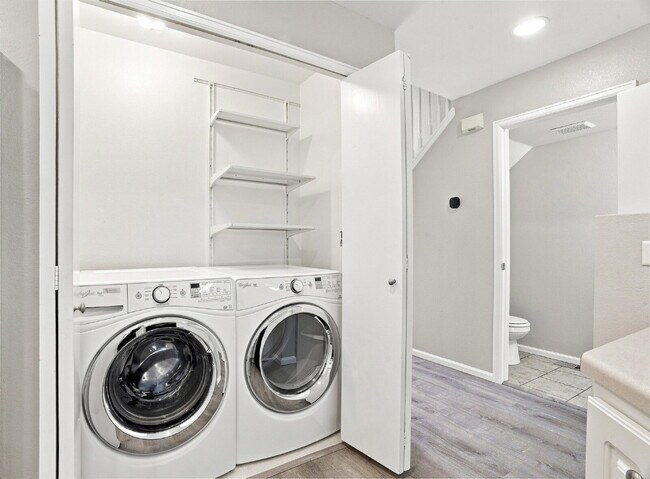 Building Photo - $2,045.95 - 3-Bed, 3-Bath Townhome with Modern Upgrades and Private Yard!