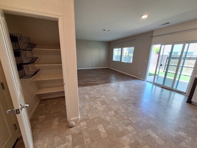 Building Photo - 330 Alboran Sea Cir