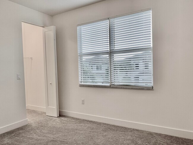 Building Photo - 9754 Celtic Sea Ln