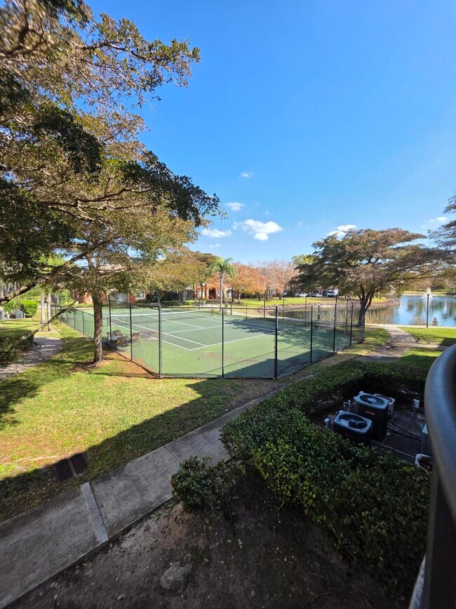 Building Photo - 4175 N Haverhill Rd