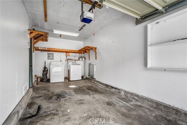 Building Photo - 4526 Heil Ave
