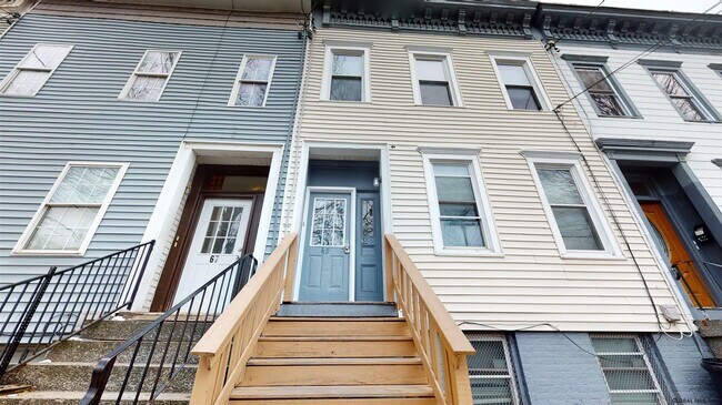 Building Photo - 65 WEST St