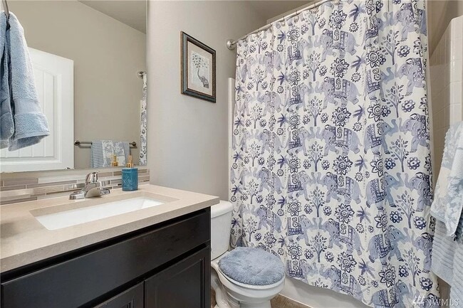 Full Bath 3 (Downstairs) - 3960 Maritime Dr SW