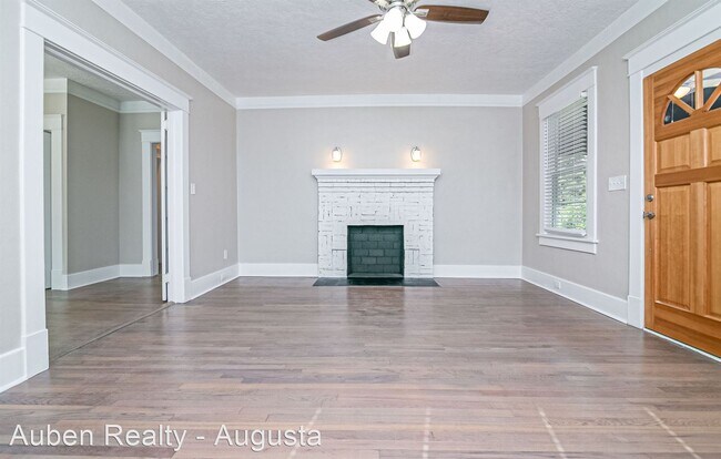 Building Photo - 3 br, 2 bath House - 1313 Merry Street