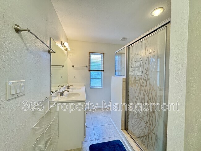 Building Photo - 4441 Tiffin Ave